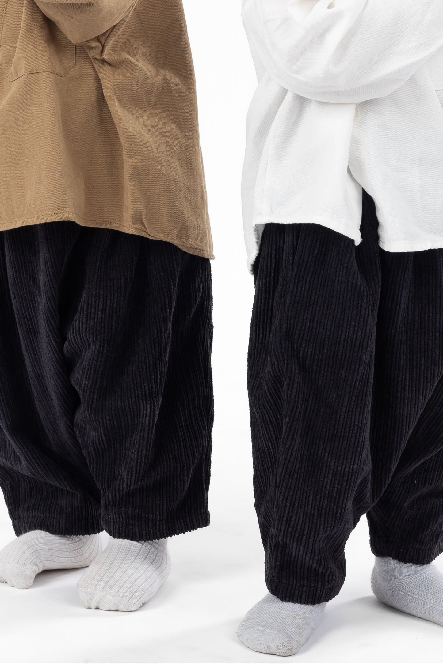 PANTALON EN VELOURS HAREUM