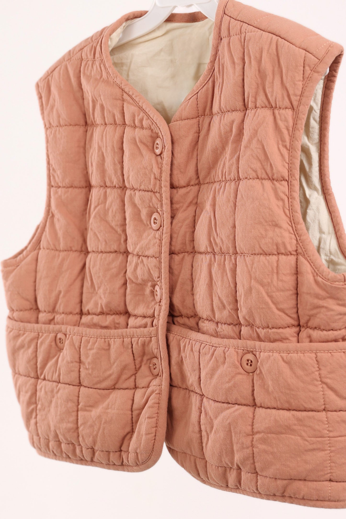 VESTE MANTELASSÉE SANS MANCHE PINKU