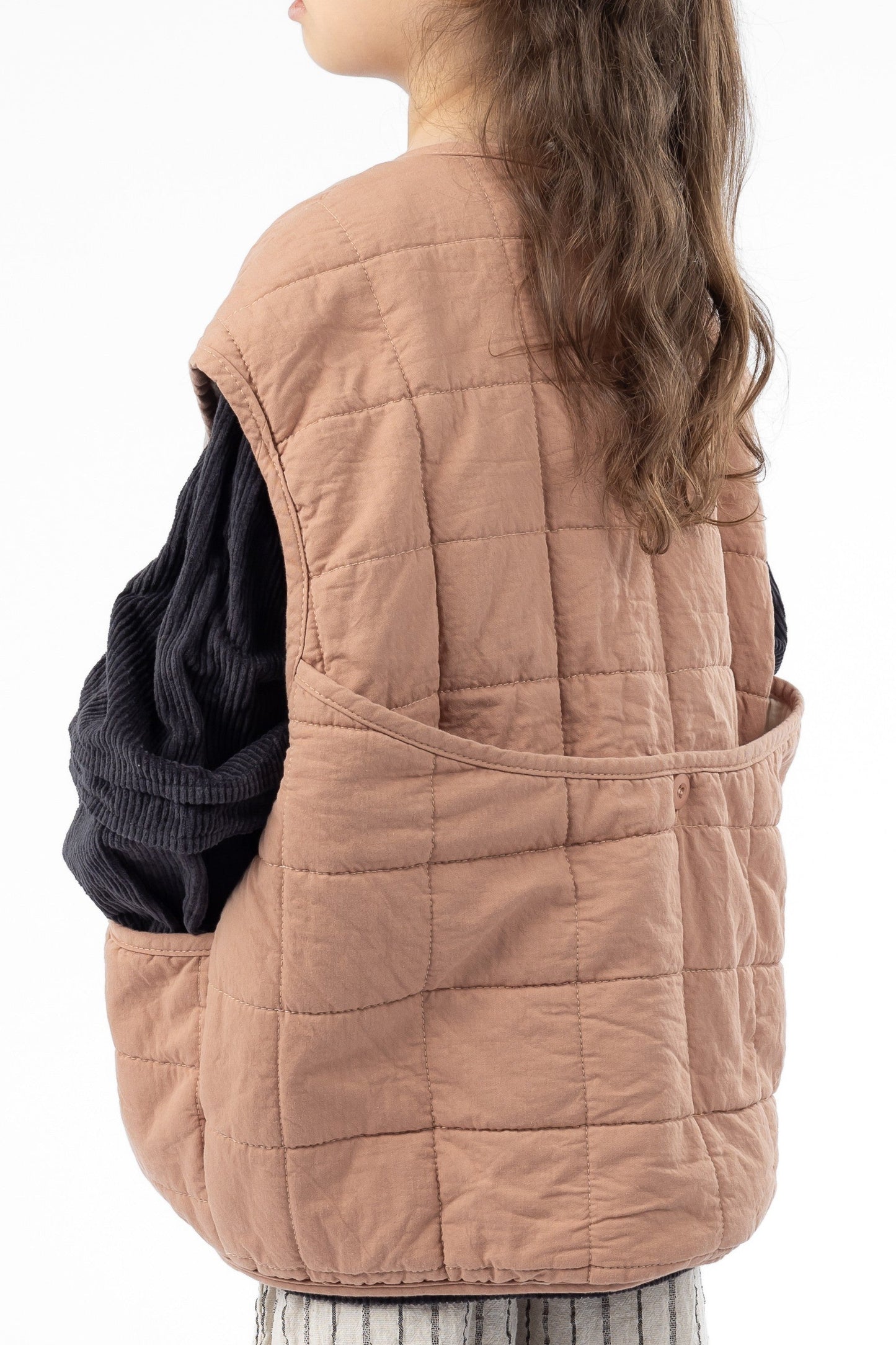 VESTE MANTELASSÉE SANS MANCHE PINKU